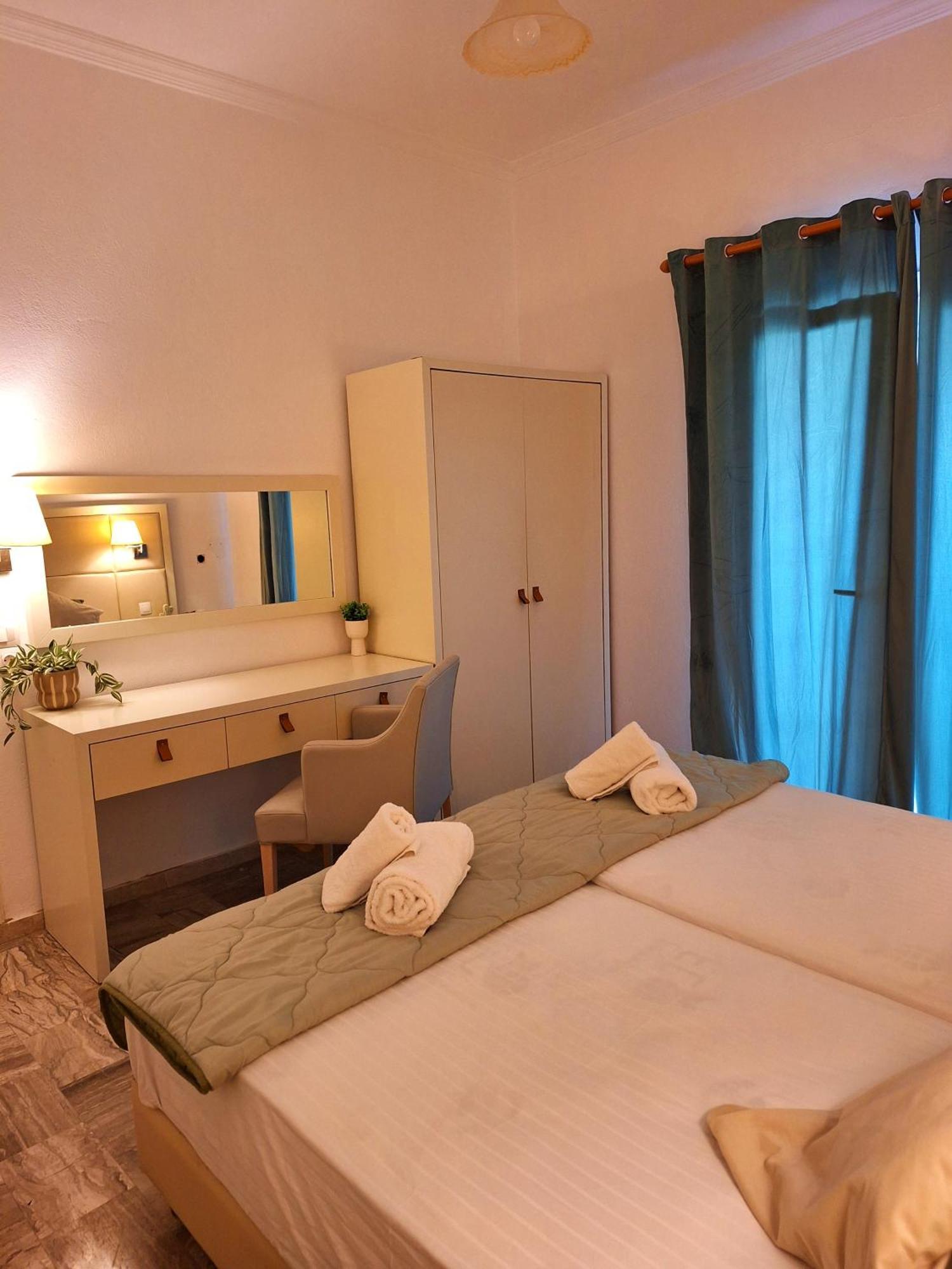 Cavos Sunrise Beach Apartments Kavos Exterior photo